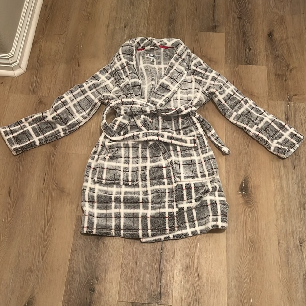 Dearfoams Fleece robe with belt tie size Small/Mediumium